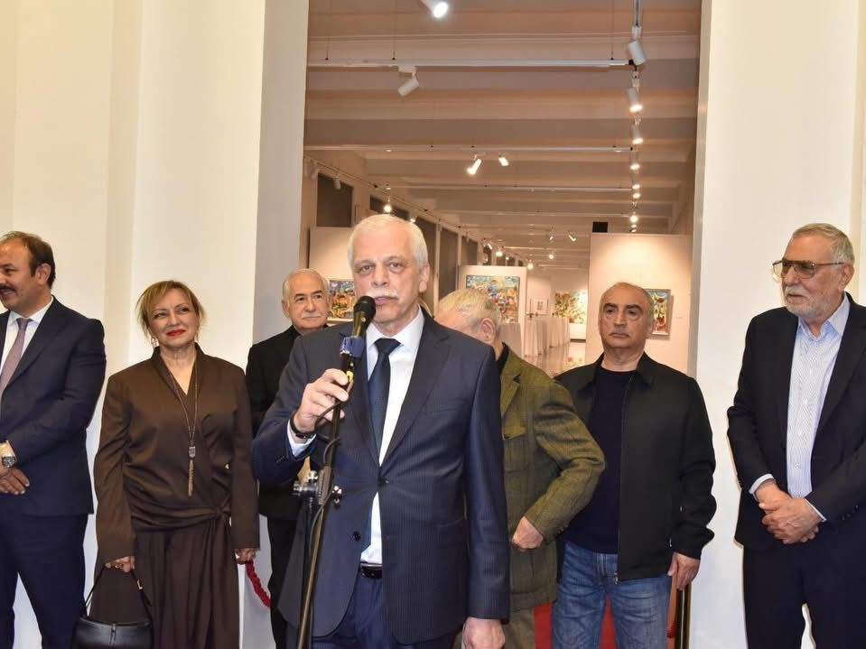 Rəsm sərgisinin açılışı