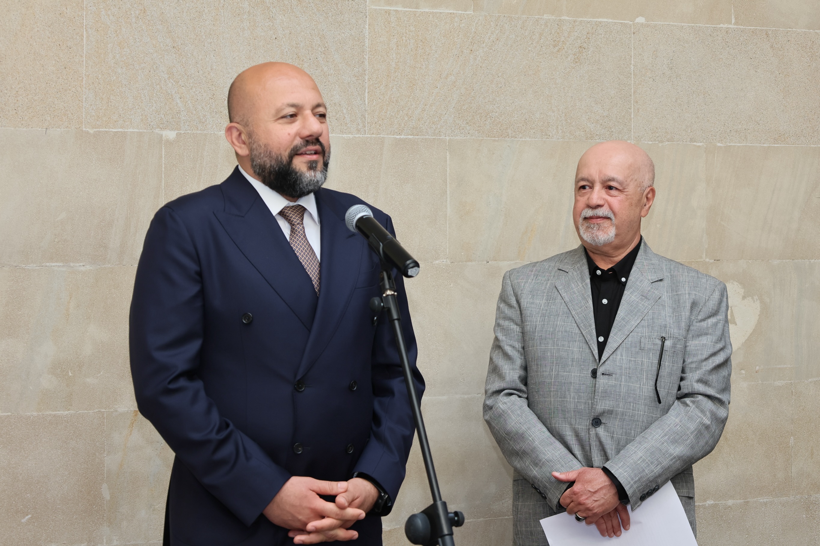 İçərişəhər və “Bir” ekosistemi arasında rəqəmsal transformasiya üzrə əməkdaşlıq memorandumu imzalanıb.