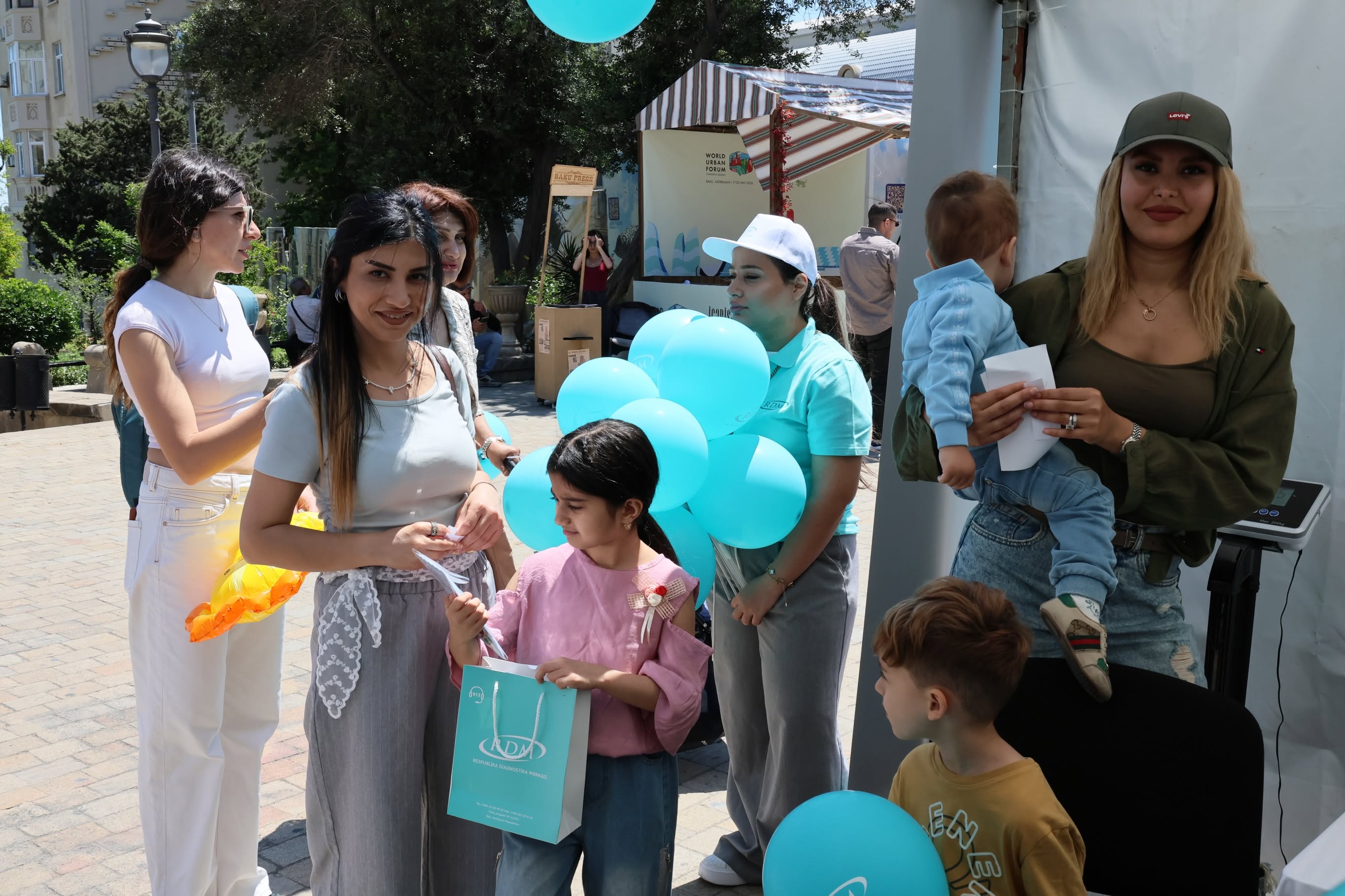 “Nağıllar Aləmi İçərişəhər” festivalında uşaqlar üçün ödənişsiz tibbi müayinə təşkil olunub